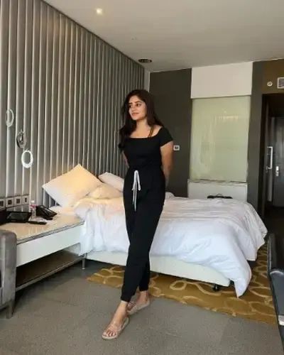 Call Girls Nuzividu Cash On Delivery